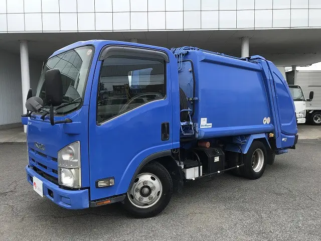 いすゞ エルフ BKG-NMR85AN(2WD)の写真4