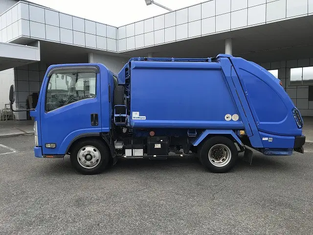 いすゞ エルフ BKG-NMR85AN(2WD)の写真7