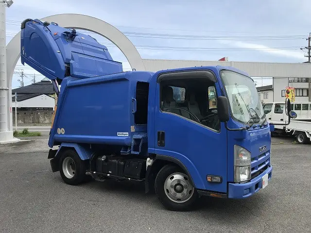 いすゞ エルフ BKG-NMR85AN(2WD)の写真11