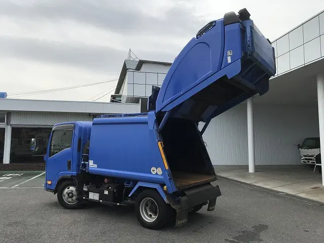 いすゞ エルフ BKG-NMR85AN(2WD)の写真12