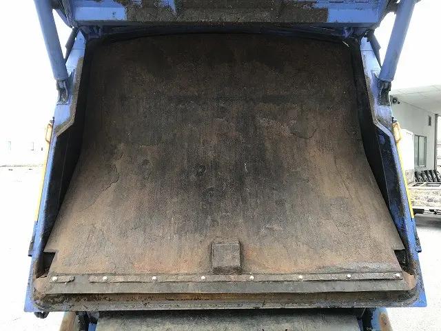 いすゞ エルフ BKG-NMR85AN(2WD)の写真22