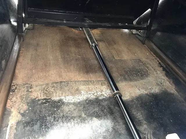 いすゞ エルフ BKG-NMR85AN(2WD)の写真23