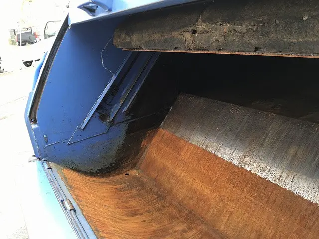 いすゞ エルフ BKG-NMR85AN(2WD)の写真29