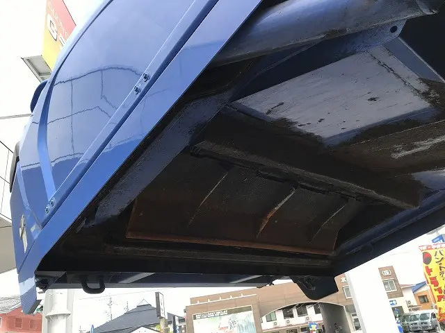 いすゞ エルフ BKG-NMR85AN(2WD)の写真31