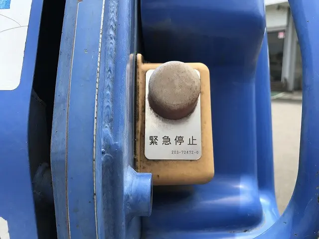 いすゞ エルフ BKG-NMR85AN(2WD)の写真49