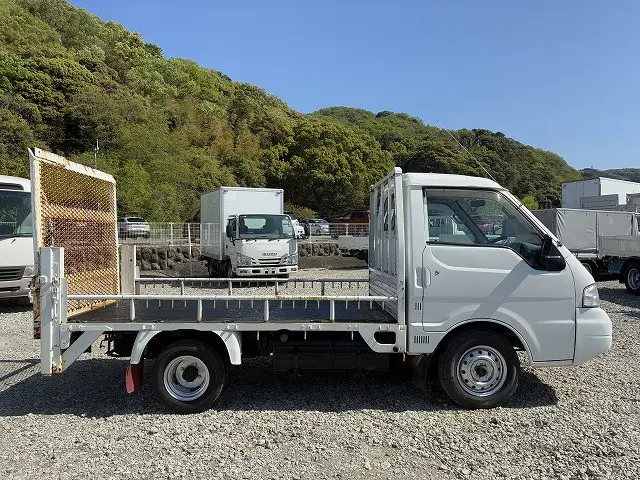 マツダ ボンゴトラック GC-SK82T(2WD)の写真5