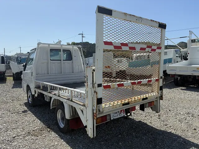 マツダ ボンゴトラック GC-SK82T(2WD)の写真28