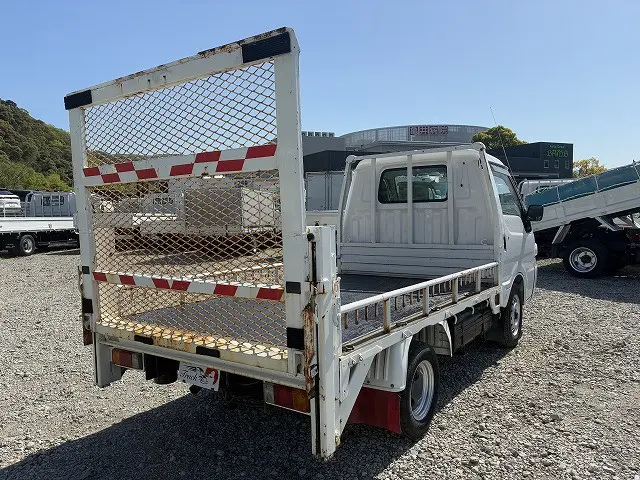 マツダ ボンゴトラック GC-SK82T(2WD)の写真29