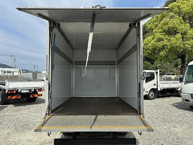 いすゞ エルフ 2RG-NHR88AN(2WD)の写真14