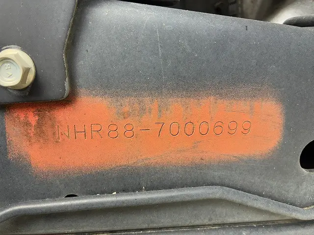 いすゞ エルフ 2RG-NHR88AN(2WD)の写真26