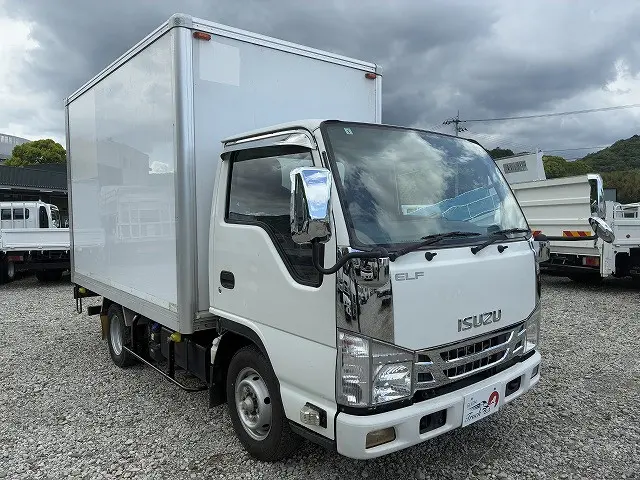 いすゞ エルフ 2RG-NHR88AN(2WD)の写真30