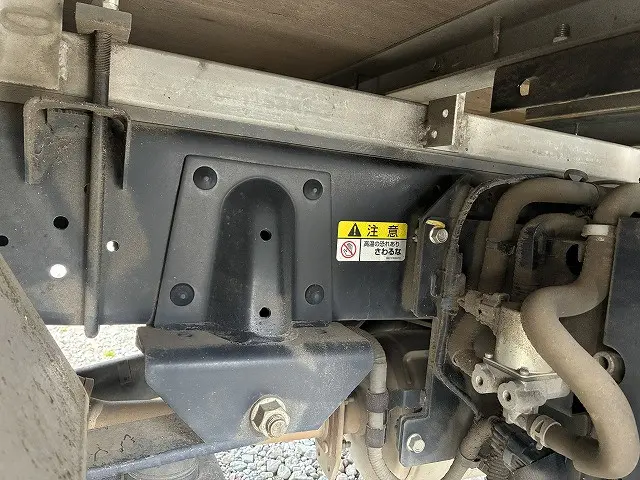 いすゞ エルフ 2RG-NHR88AN(2WD)の写真38