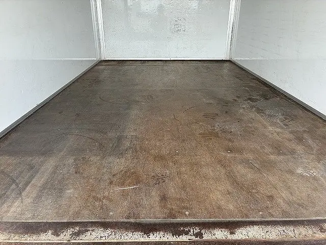 いすゞ エルフ 2RG-NHR88AN(2WD)の写真50