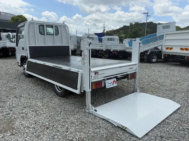 いすゞ エルフ TKG-NHR85A(2WD)の写真13