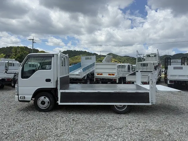 いすゞ エルフ TKG-NHR85A(2WD)の写真31