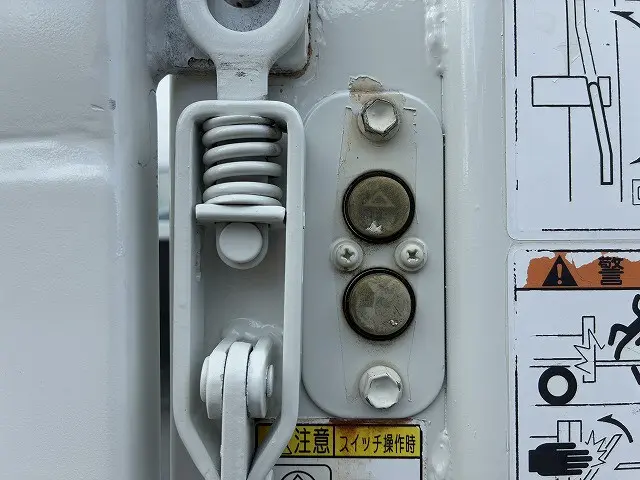 いすゞ エルフ TKG-NHR85A(2WD)の写真42