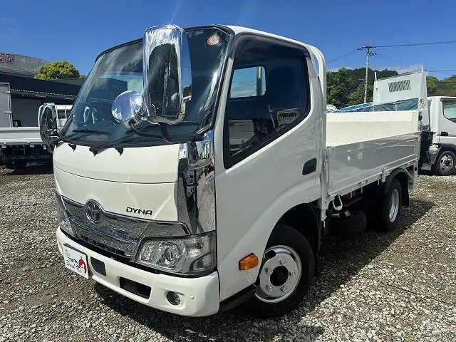 トヨタ ダイナ 2RG-XZC605(2WD)の写真1