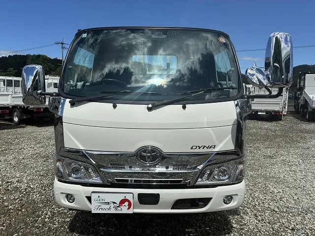 トヨタ ダイナ 2RG-XZC605(2WD)の写真2