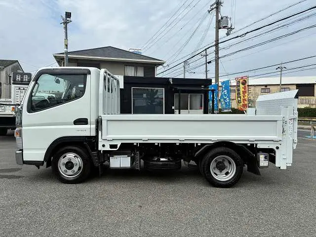 三菱 キャンター 2RG-FBA20(2WD)の写真4