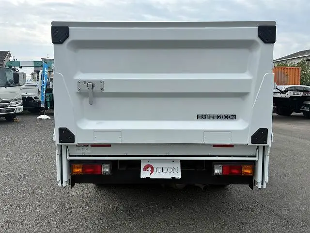 三菱 キャンター 2RG-FBA20(2WD)の写真7