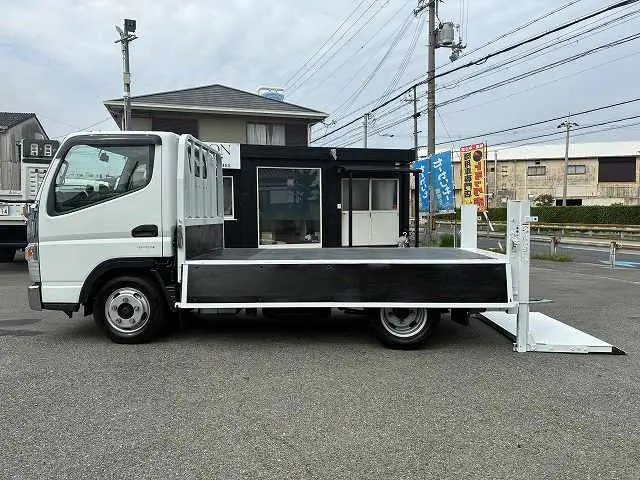 三菱 キャンター 2RG-FBA20(2WD)の写真11