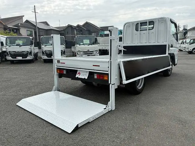 三菱 キャンター 2RG-FBA20(2WD)の写真15