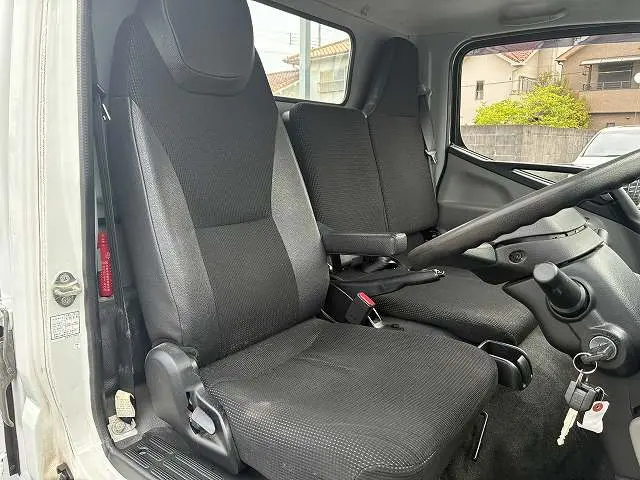 三菱 キャンター 2RG-FBA20(2WD)の写真35