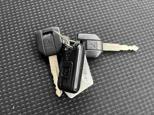 三菱 キャンター 2RG-FBA20(2WD)の写真48