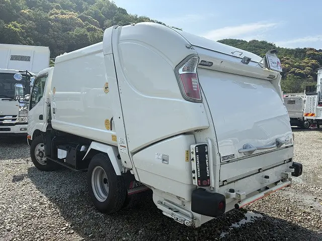 日野 デュトロ 2RG-XZU605X(2WD)の写真6