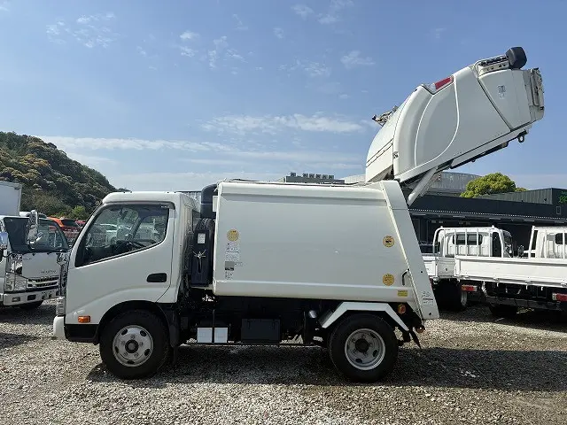 日野 デュトロ 2RG-XZU605X(2WD)の写真11