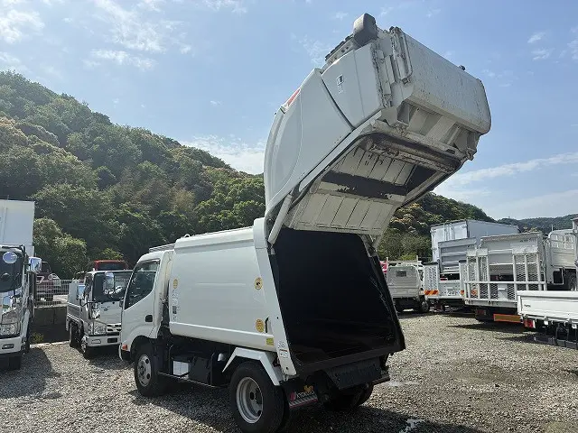 日野 デュトロ 2RG-XZU605X(2WD)の写真13