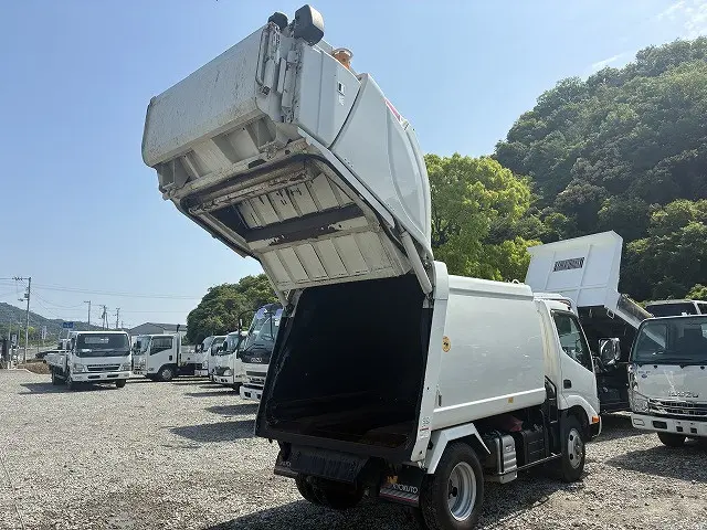 日野 デュトロ 2RG-XZU605X(2WD)の写真15