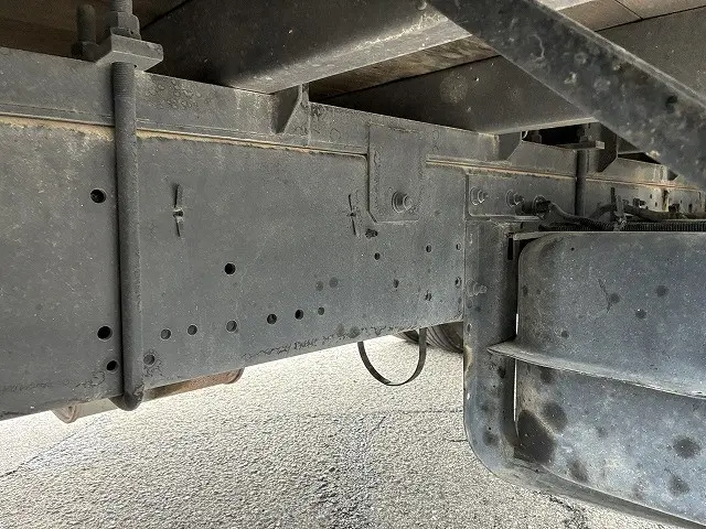 いすゞ フォワード ADG-FRR90J3S(2WD)の写真18