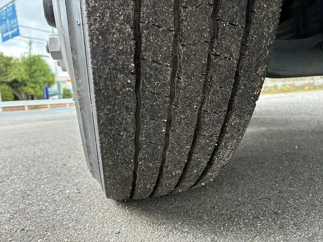 いすゞ フォワード ADG-FRR90J3S(2WD)の写真23