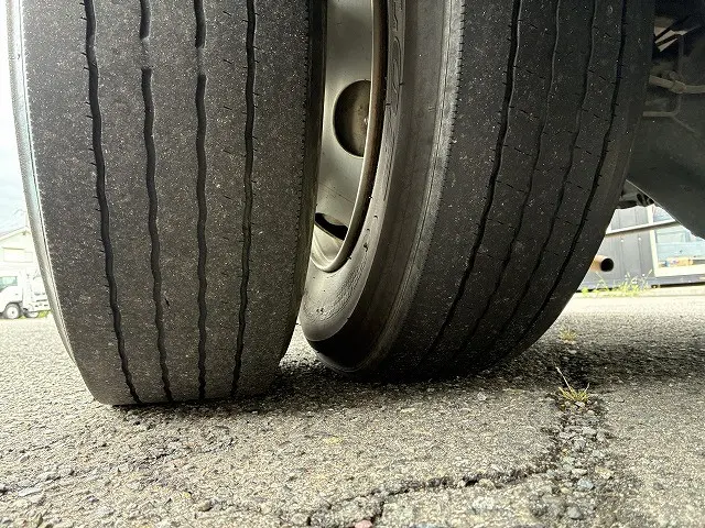 いすゞ フォワード ADG-FRR90J3S(2WD)の写真27