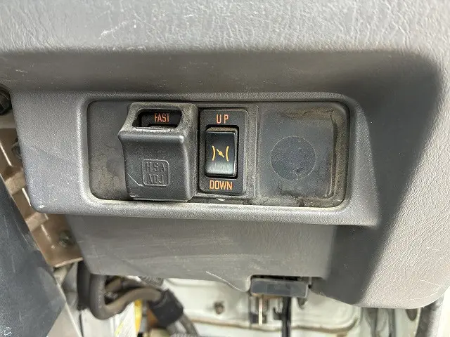 いすゞ フォワード ADG-FRR90J3S(2WD)の写真37