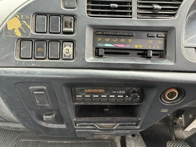 いすゞ フォワード ADG-FRR90J3S(2WD)の写真39