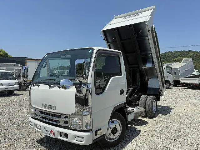 いすゞ エルフ TPG-NKR85AD(2WD)の写真1