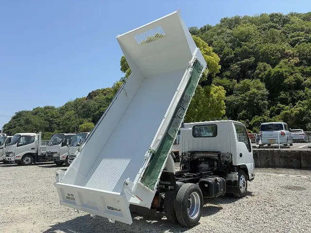 いすゞ エルフ TPG-NKR85AD(2WD)の写真8