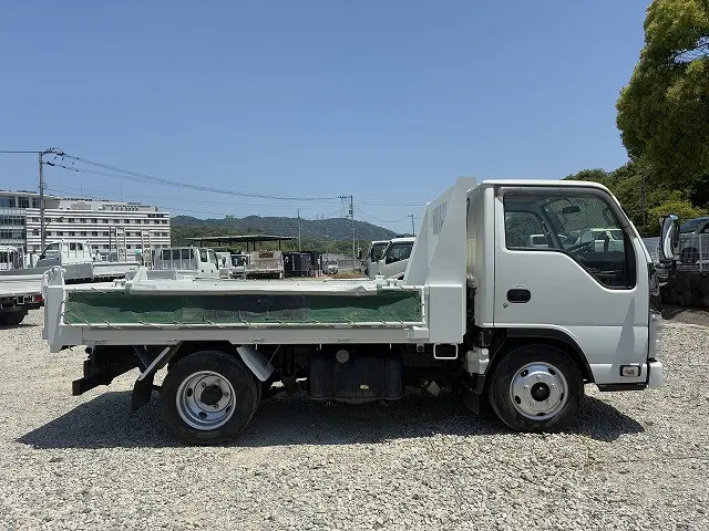 いすゞ エルフ TPG-NKR85AD(2WD)の写真12