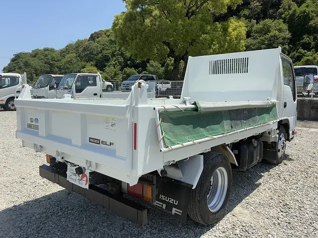 いすゞ エルフ TPG-NKR85AD(2WD)の写真15