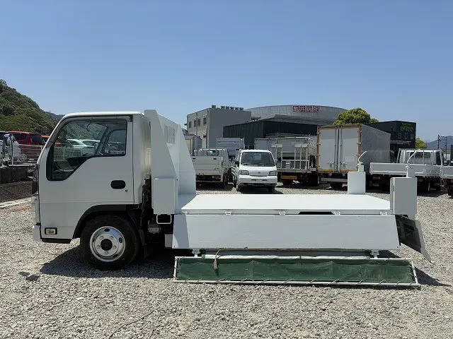 いすゞ エルフ TPG-NKR85AD(2WD)の写真33