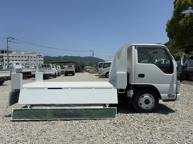 いすゞ エルフ TPG-NKR85AD(2WD)の写真37