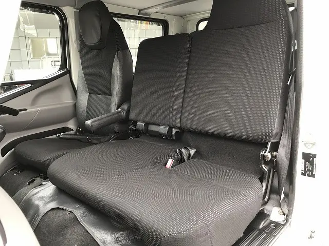 三菱 キャンター TPG-FDA00(4WD)の写真34