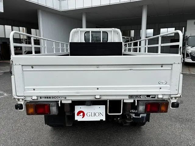いすゞ エルフ PB-NKR81A(2WD)の写真7