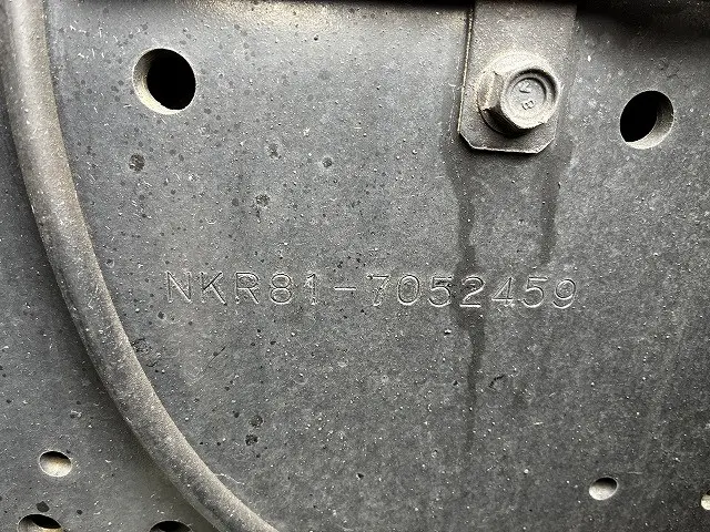 いすゞ エルフ PB-NKR81A(2WD)の写真17