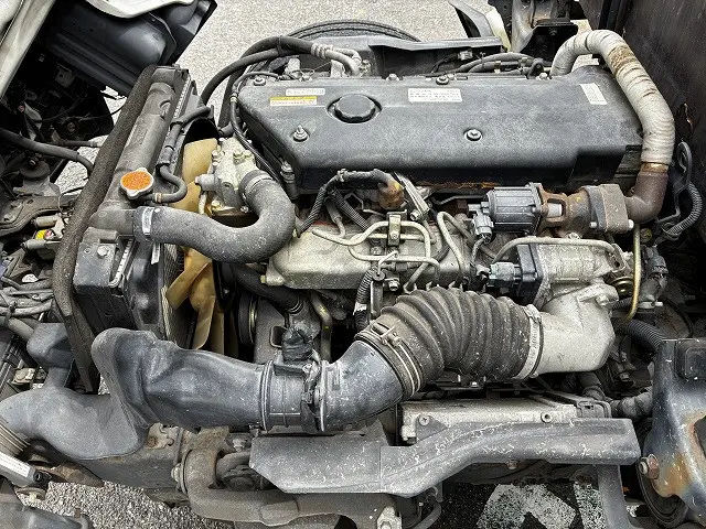 いすゞ エルフ PB-NKR81A(2WD)の写真19