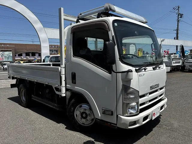 いすゞ エルフ TKG-NMR85R(2WD)の写真3