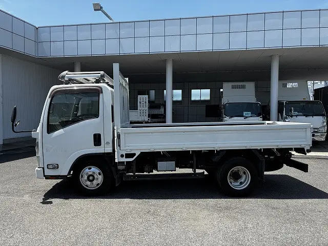 いすゞ エルフ TKG-NMR85R(2WD)の写真4
