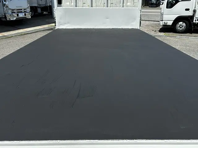 いすゞ エルフ TKG-NMR85R(2WD)の写真16